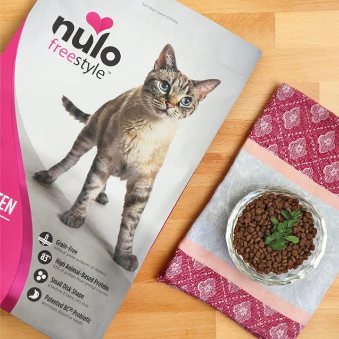 Nulo Freestyle High Protein Cat & Kitten Food, Chicken & Cod Recipe - Natural Grain-Free Dry Cat Food with Omega Fatty Acids & Probiotics, 14 lb Bag
