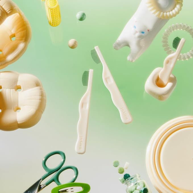 [petora] BRUSH ON ME Gentle Facial & Eye Comb for Dogs & Cats | Smooth & Stress-Free Tear Stain Remover | Fine-Tooth Grooming Tool with Rounded Tips | Comfortable Grip for Daily Pet Grooming