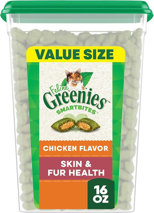 Greenies Feline Smartbites Skin & Fur Health Crunchy and Soft Cat Treats, Chicken Flavor, 16 oz. Tub